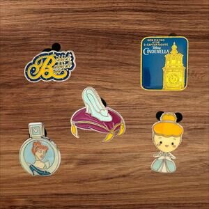 5 Cinderella Disney Parks Trading Pins, Plus 2 Bonus Pins
